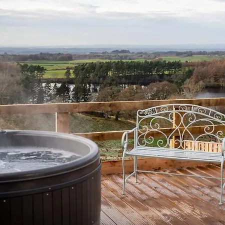 Kekaroka Lodge, Tottergill Farm *