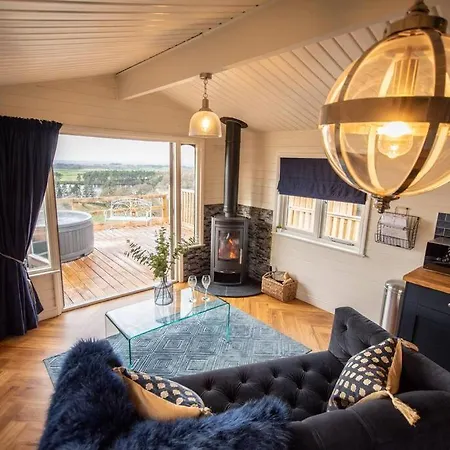 Kekaroka Lodge, Cumbria * Brampton